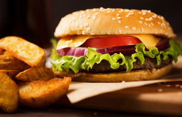 Fast food cheeseburger