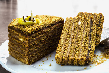 Cake  puff with honey stuffing