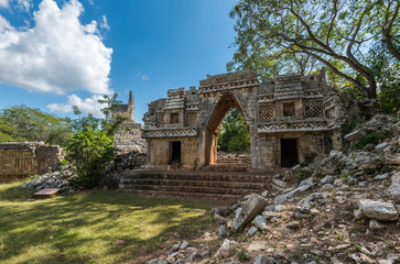 Naklejka premium Ancient arch at Labna mayan ruins, Yucatan, Mexico