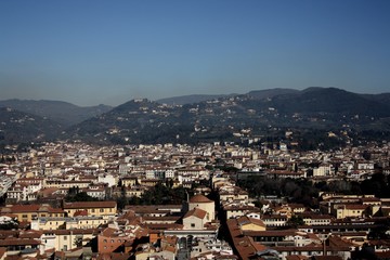 Fototapeta na wymiar Florenz, Blick vom Duomo in die Berge