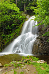 Fototapeta na wymiar Vermont Waterfall