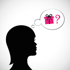frau denkt an geschenkidee