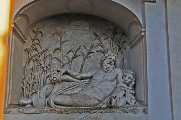 Roma, incrocio delle quattro Fontane: l'Arno