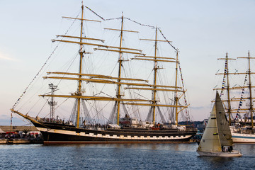 Fototapeta na wymiar Regatta Tall Ships