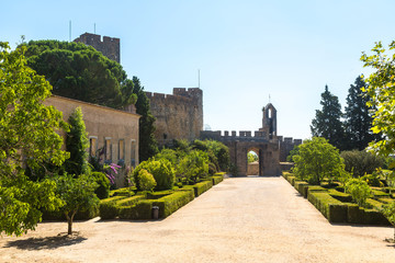 Fototapeta na wymiar Medieval Templar castle in Tomar