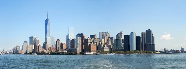 Tuinposter Manhattan skyline in the water front © nd700