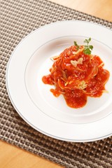 pomodoro pasta on plate