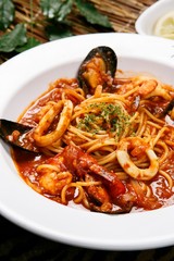 seafood tomato sauce spaghetti