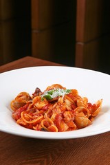 seafood tomato sauce spaghetti