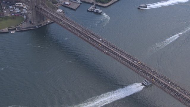AERIAL: Traffic on busy Williamsburg bridge expressway across the East River