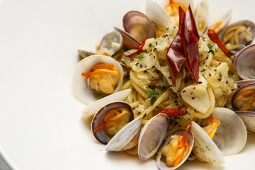 vongole on table