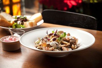 vongole on table