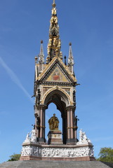 Fototapeta na wymiar Prince Albert Memorial in London, UK