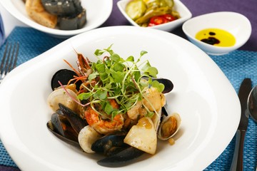 seafood oil pasta