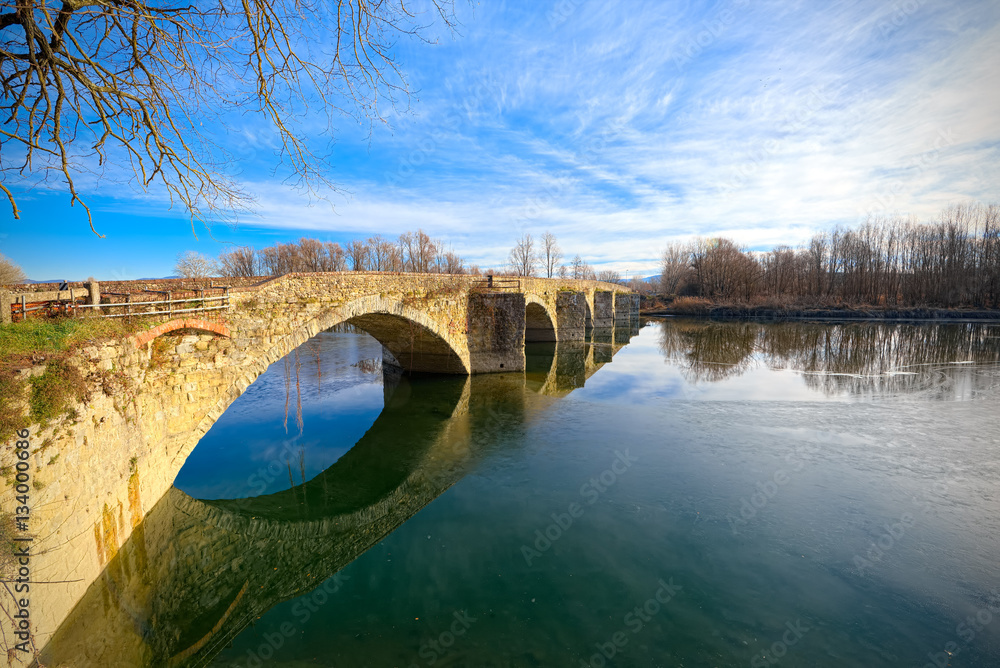 Wall mural Buriano Bridge, Tuscany, famous background of 