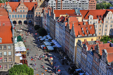 The long market and Green Gate in Gdansk (Gdańsk), Poland - obrazy, fototapety, plakaty