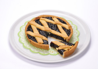 Torta con pasta frolla e marmellata