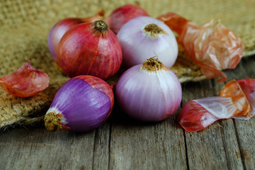 Fresh red onion.