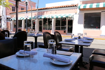 Espanola way Miami Beach street overview