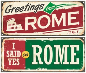 Naklejka premium Rome Italy retro post card idea with on old metal background