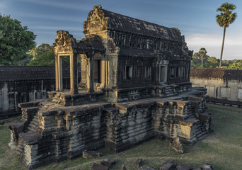 Obraz premium Angkor Wat temple in hot sunny morning