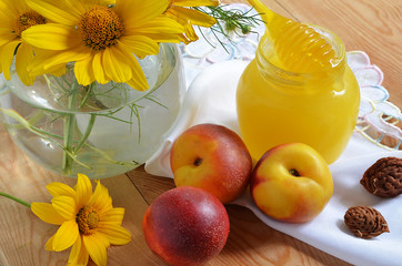 Персики с мёдом.