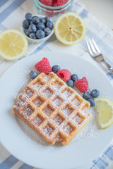 Waffeln mit Beeren 