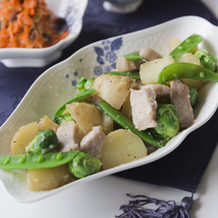 新ジャガと春野菜の塩こうじ炒め