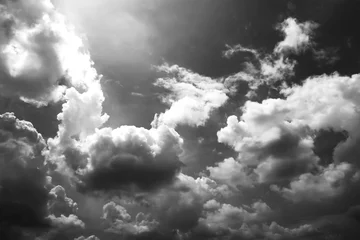 Crédence de cuisine en verre imprimé Ciel Nuages d& 39 orage dramatiques en noir et blanc.
