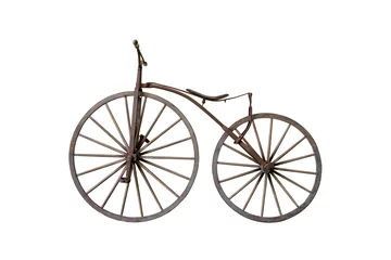 Fotobehang Oude roestige vintage fiets geïsoleerd © Kittiphan