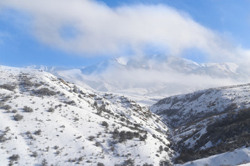 Fototapeta na wymiar beautiful Tien-Shan mountains in the snow. in winter