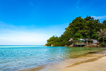 Blue sea and sky cloud a moving reflection