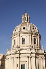 Fototapeta na wymiar Eglise de santa maria di Loreto à Rome, Italie 