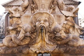 Fontaine de la Rotonde à Rome, Italie
