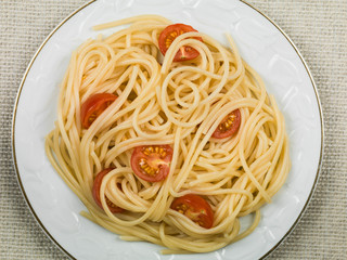 Spaghetti with Cherry Tomatoes