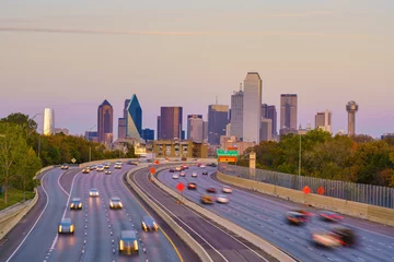Schilderijen op glas Dallas downtown skyline at twilight, Texas © f11photo