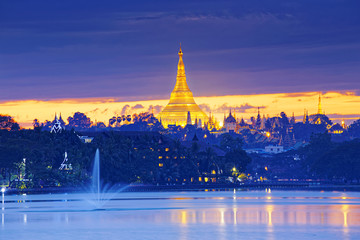 Shwedagon Pagoda at sunset