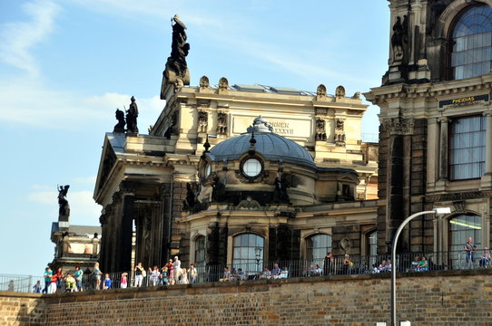 Br&uuml;hlsche Terrasse - "Balkon Europas"