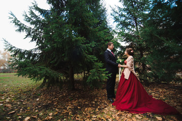 Fototapeta premium the couple in the autumn forest