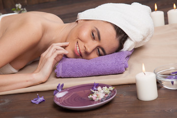 Obraz na płótnie Canvas girl Spa massage sauna relaxation bath