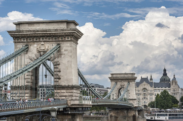 Obraz premium Budapest - Chain Bridge