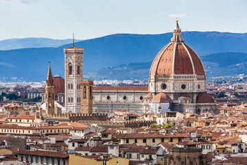 Fototapeta na wymiar View of Florence cityscape overlook to Cattedrale di Santa Maria