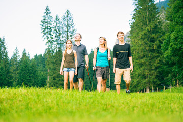 Obraz premium Family Of Four Hiking