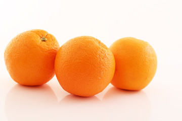 新鮮なオレンジ
