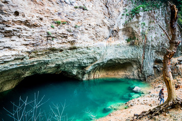 Le gouffre de La Fontaine-de-Vaucluse