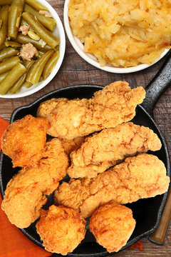 Fried Chicken, Hash Brown Casserole and Green Beans