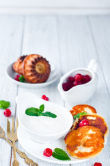 Summer cottage cheese pancakes