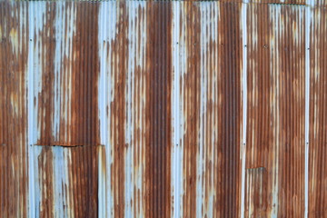 錆びたトタン板