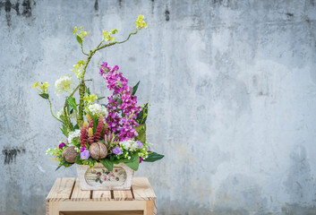 Fototapeta na wymiar bouquet flower in vase