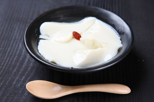 杏仁豆腐 Images – Browse 844 Stock Photos, Vectors, and Video